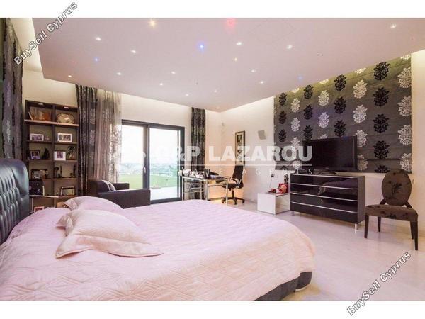 8 bedroom detached house for rent strovolos nicosia 1685472 image 9299935