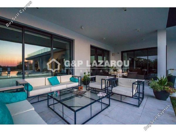 8 bedroom detached house for rent strovolos nicosia 1685472 image 9300003