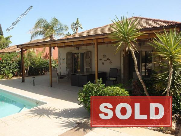 3 bedroom bungalow sold pyrgos limassol limassol 898782 image 774573