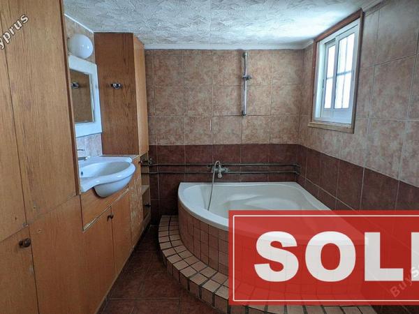 7 bedroom detached house sold kokkinotrimithia nicosia 1530303 image 11169493