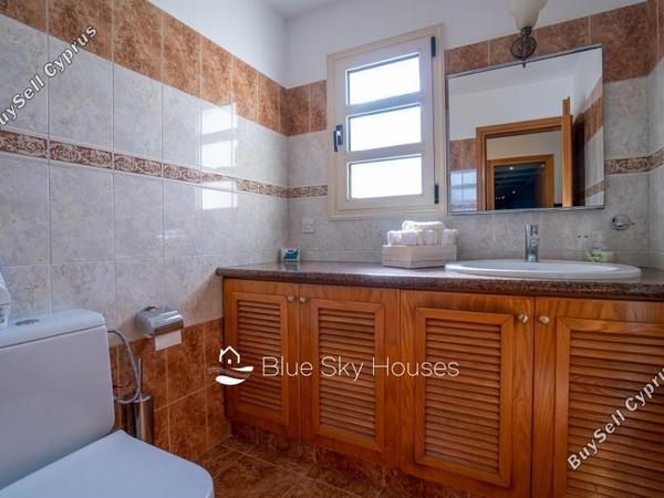 7 bedroom detached house for sale kalogiroi limassol 8317253 image 14182331