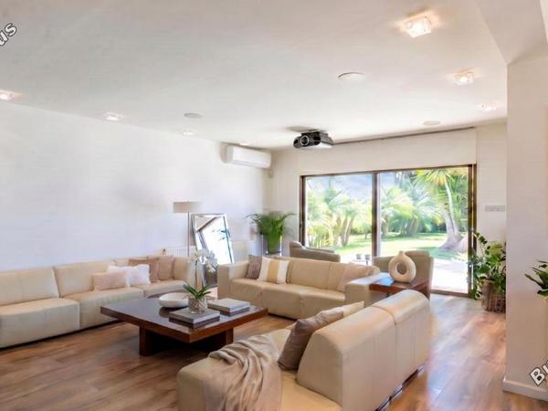 7 bedroom detached house for sale agios tychonas limassol 8675553 image 16057668
