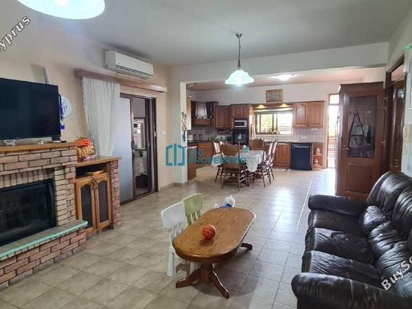 9 bedroom detached house for sale kiti larnaca 7819953 image 10671111