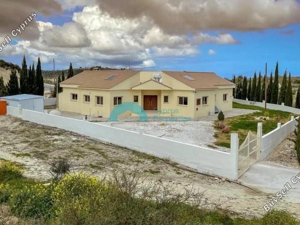 4 bedroom detached house for rent theletra paphos 8675463 image 16055556
