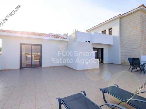 2 bedroom penthouse for rent dekeleia larnaca 1256083 image 17000256