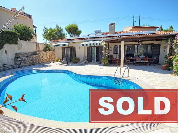 3 bedroom bungalow sold tala paphos 694083 image 497351