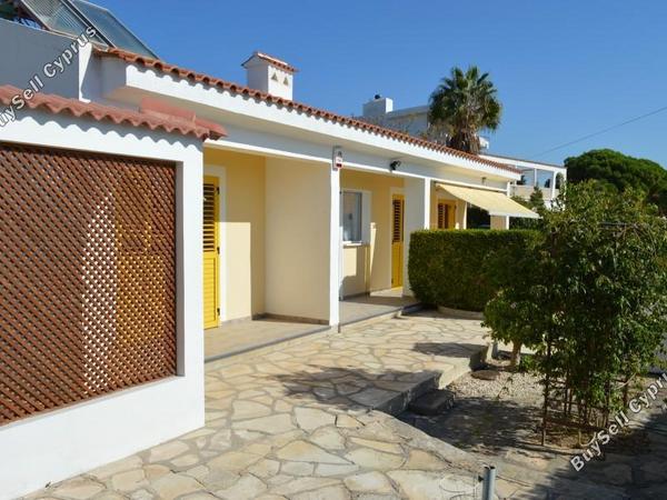 3 bedroom bungalow for sale coral bay paphos 1455593 image 13844055