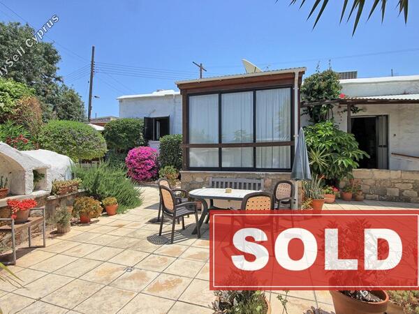 3 bedroom bungalow sold peyia paphos 619793 image 304800