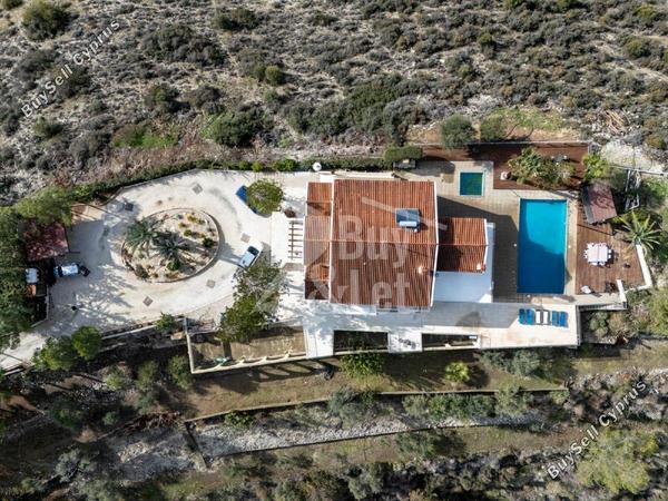 7 bedroom detached house for rent foinikaria limassol 1797614 image 14923056