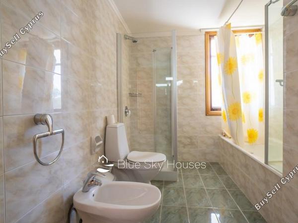 5 bedroom detached house for sale agios tychonas limassol 8437224 image 15275937