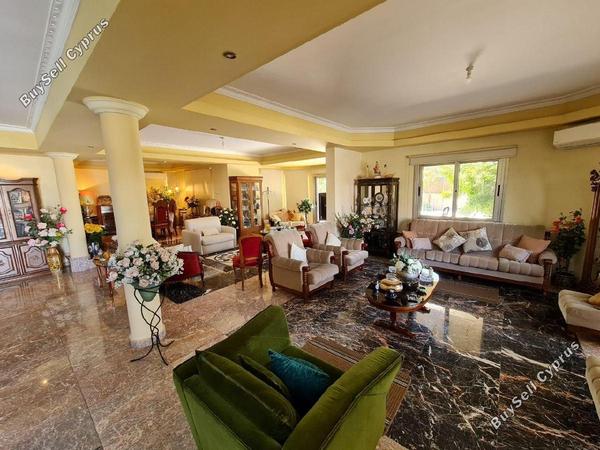 8 bedroom detached house for sale germasogeia limassol 8676324 image 16076304