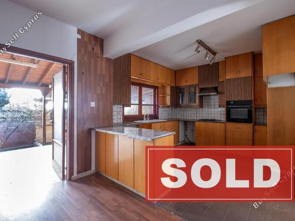 4 bedroom town house sold latsia nicosia 1297624 image 13207310