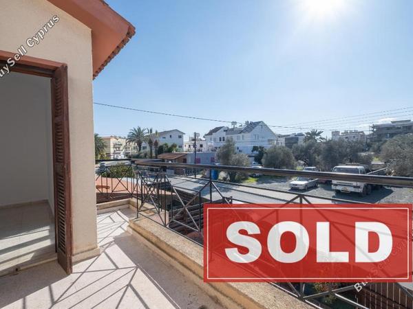 4 bedroom town house sold latsia nicosia 1297624 image 13207314