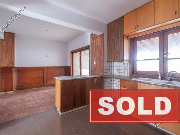 4 bedroom town house sold latsia nicosia 1297624 image 13207334