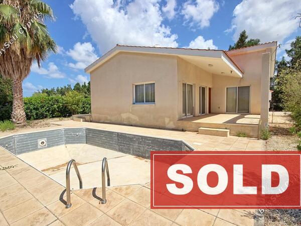 3 bedroom bungalow sold coral bay paphos 621444 image 307820