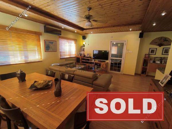 3 bedroom apartment sold faneromeni larnaca 8742544 image 16405157