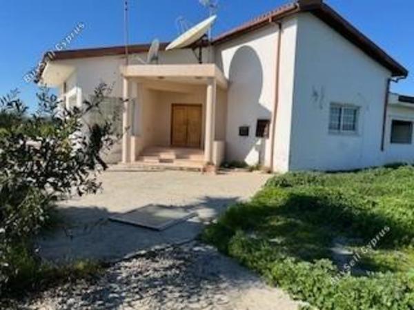 3 bedroom detached house for sale pyrgos limassol limassol 7810944 image 10753577