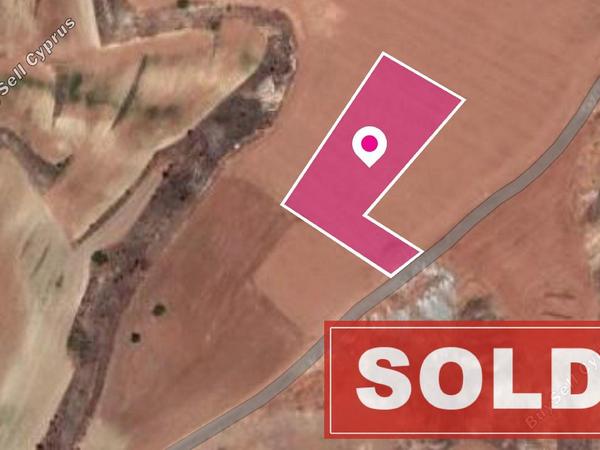 land sold psimolofou nicosia 1057354 image 2913560