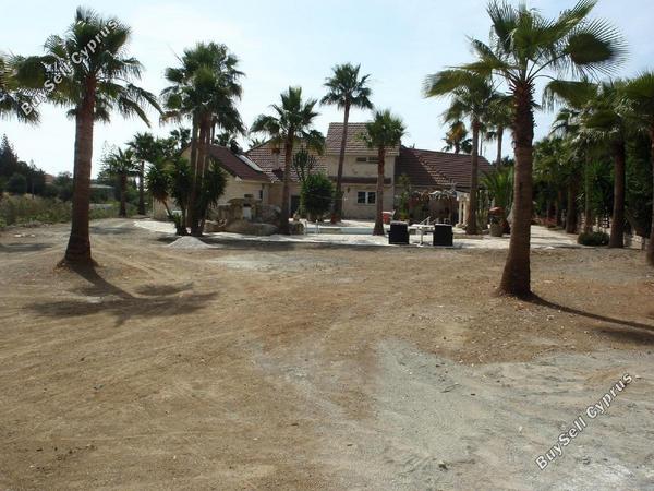 7 bedroom bungalow for sale pyrgos limassol limassol 1805984 image 6140566