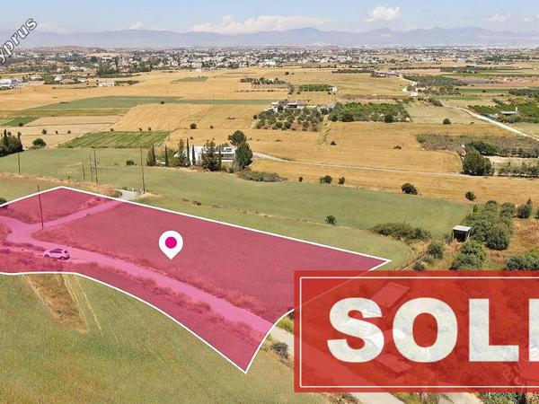 land sold pera orinis nicosia 1104984 image 4868844