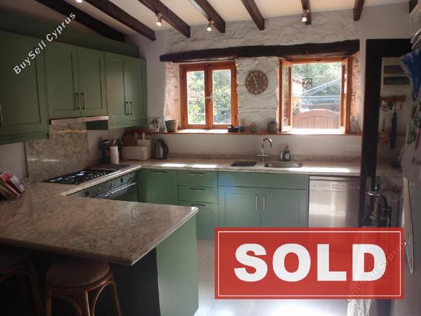 3 bedroom semi detached house sold louvaras limassol 1221705 image 1863097