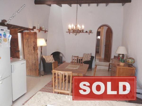 3 bedroom semi detached house sold louvaras limassol 1221705 image 1863101