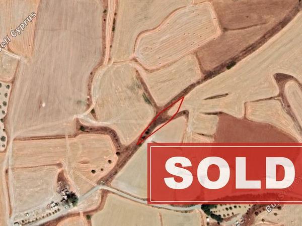land sold athienou larnaca 930515 image 2830257