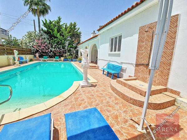 4 bedroom bungalow for sale paralimni famagusta 1625925 image 14759722