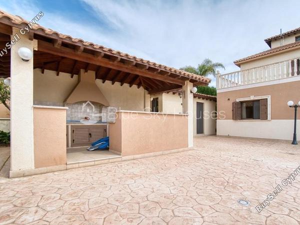 4 bedroom detached house for rent agios athanasios limassol 8604135 image 16933343