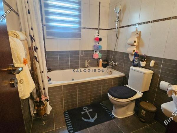 3 bedroom apartment for sale dromolaxia larnaca 7604335 image 9994150