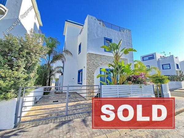 3 bedroom detached house sold kapparis famagusta 982945 image 918352