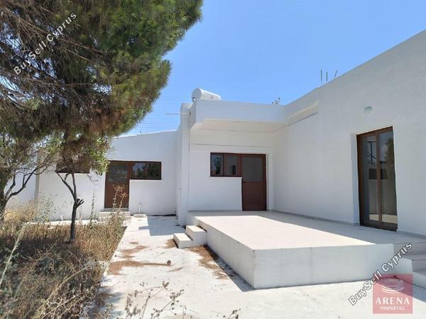 4 bedroom bungalow for sale pervolia larnaca 8087875 image 13150389