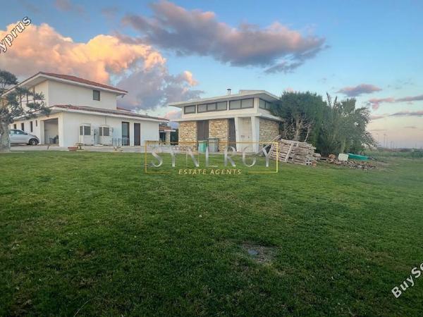 7 bedroom detached house for sale dromolaxia larnaca 1325385 image 16738354