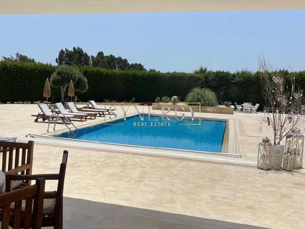 7 bedroom detached house for sale dromolaxia larnaca 1325385 image 5230713