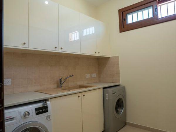 7 bedroom detached house for sale germasogeia limassol 7927985 image 11253282