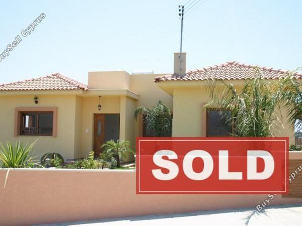 3 bedroom bungalow sold pyrgos limassol limassol 214095 image 59979