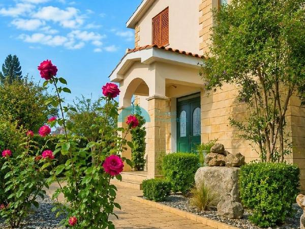 3 bedroom detached house for rent kato akourdalia paphos 8723195 image 16391761