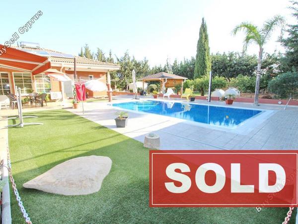 4 bedroom bungalow sold deryneia famagusta 698995 image 553902