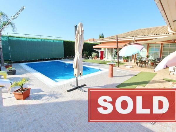 4 bedroom bungalow sold deryneia famagusta 698995 image 553903