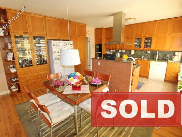 4 bedroom bungalow sold deryneia famagusta 698995 image 553920