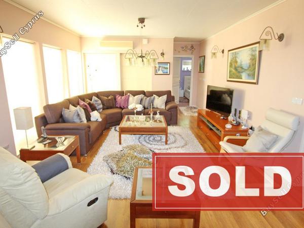 4 bedroom bungalow sold deryneia famagusta 698995 image 553921