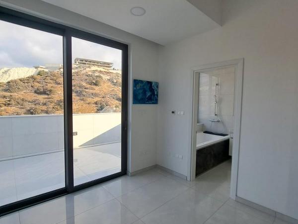 8 bedroom detached house for sale agios tychonas limassol 8629006 image 15864756