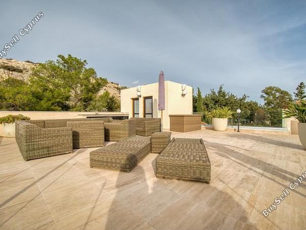 8 bedroom detached house for sale agios tychonas limassol 7739336 image 14804435