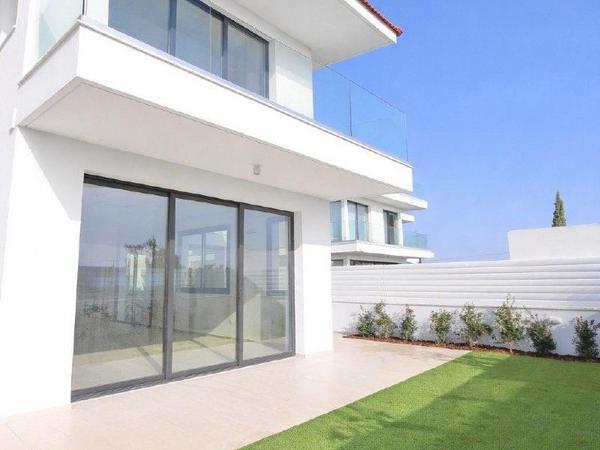 4 bedroom detached house for sale dromolaxia larnaca 1609846 image 16202040