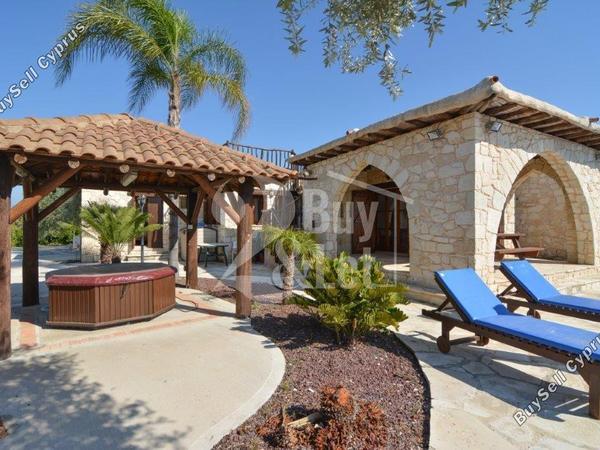 3 bedroom detached house for sale latsia nicosia 1658156 image 5983596