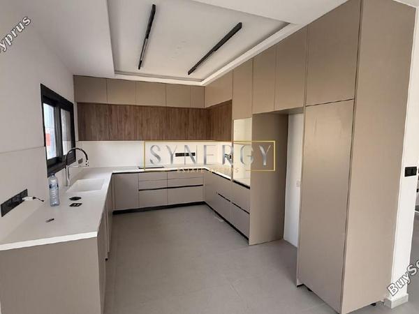 7 bedroom detached house for sale kato polemidia limassol 8429356 image 15280540
