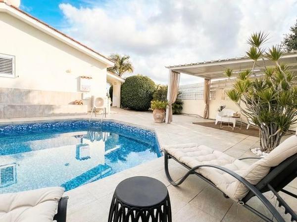 3 bedroom bungalow sold coral bay paphos 8058656 image 12968913
