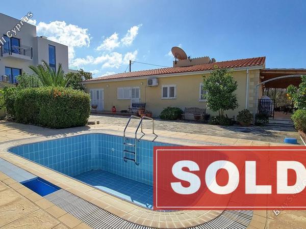 4 bedroom bungalow sold peyia paphos 896956 image 773055