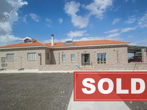 3 bedroom bungalow sold avgorou famagusta 614366 image 623497