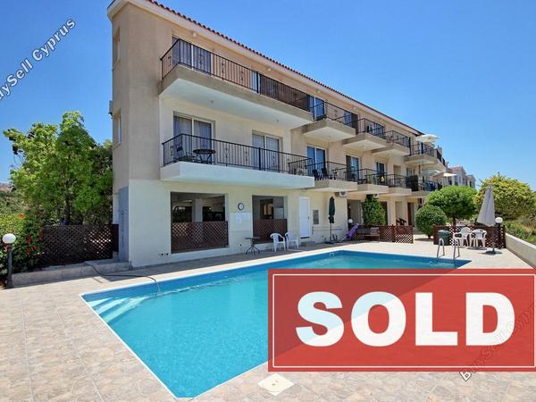2 bedroom town house sold peyia paphos 628376 image 320967